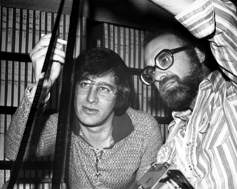 Steven Spielberg y el  editor Michael Kahn en "Close Encounters of the Third Kind". Sería la primera de muchas colaboraciones para ganar cantidad de estatuillas de la academia.